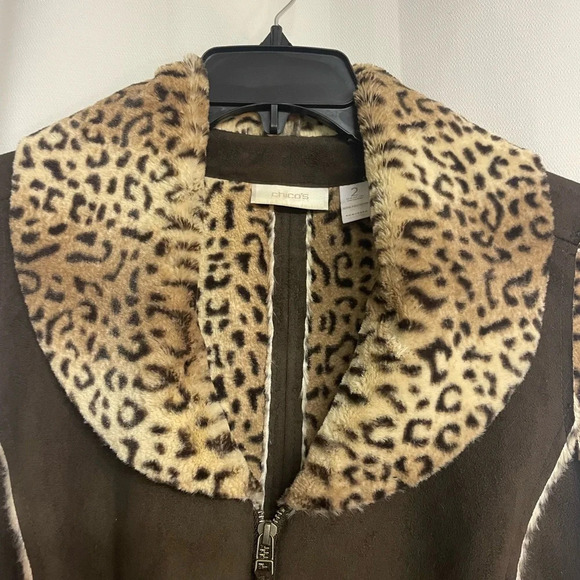 Chico’s vest size 2(Chicos size) brown with leopard collar and lining - Picture 3 of 6